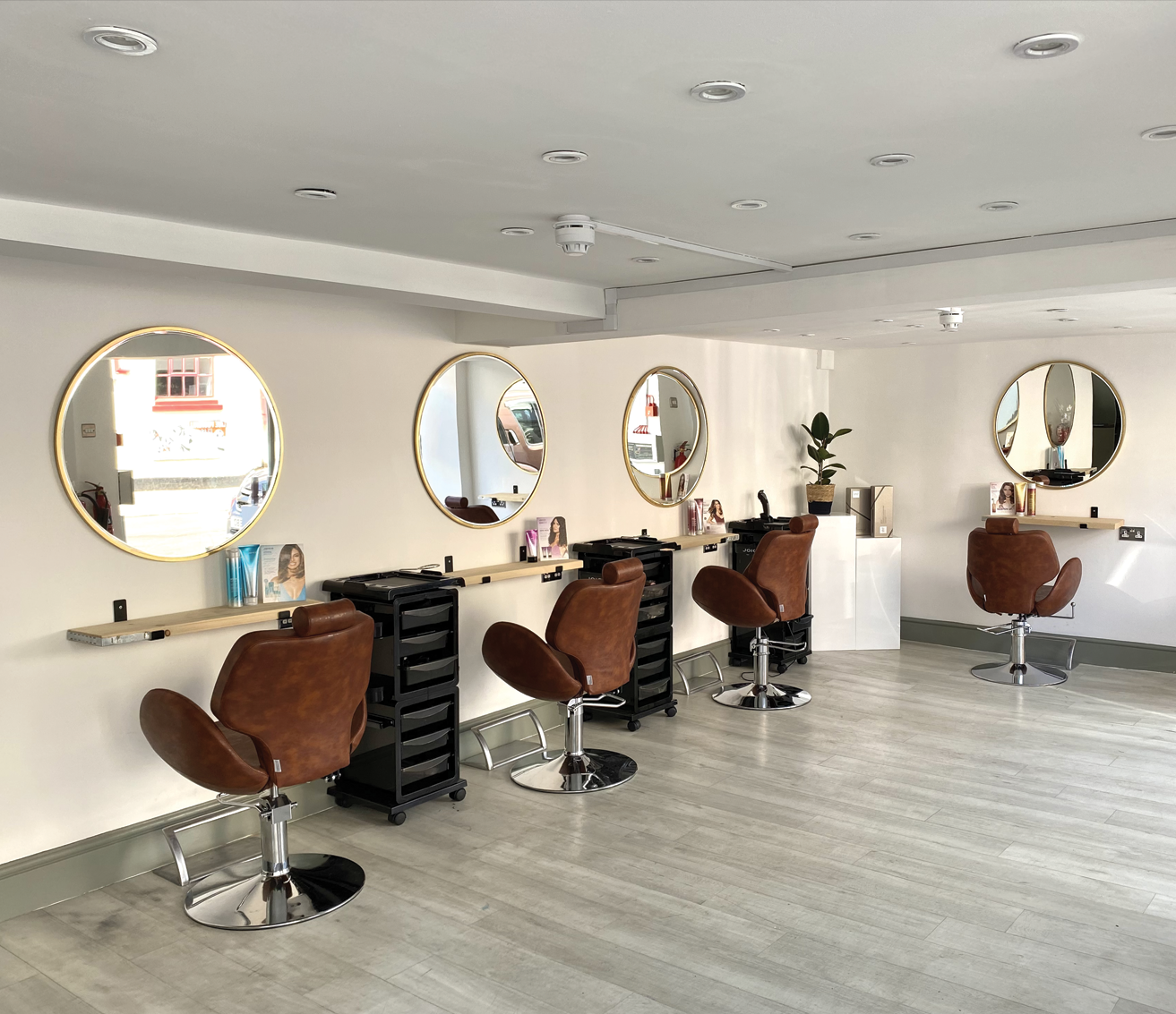Iconic Hairdressing Pershore Salon
