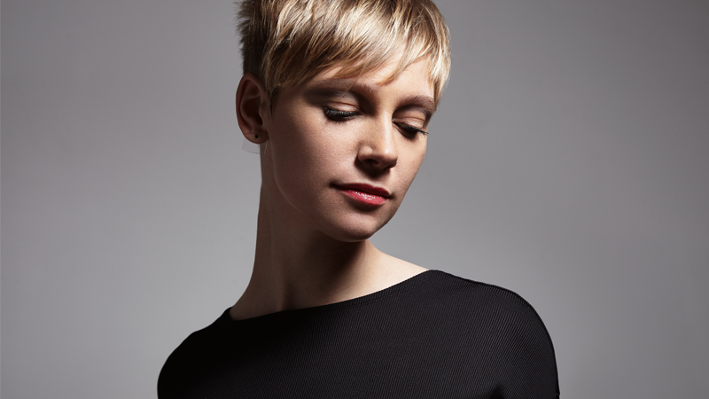 I Want a Stylish Short Cut, But I’m Scared It’ll Look Mumsy — What Do I Ask For?